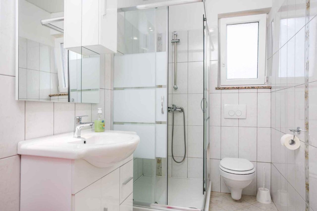 Apartments In Cizici/Insel Krk 31083 Ngoại thất bức ảnh